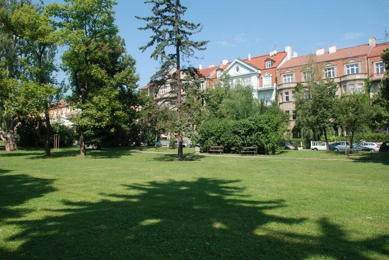 Pension Atelier 12 Prag Exteriör bild